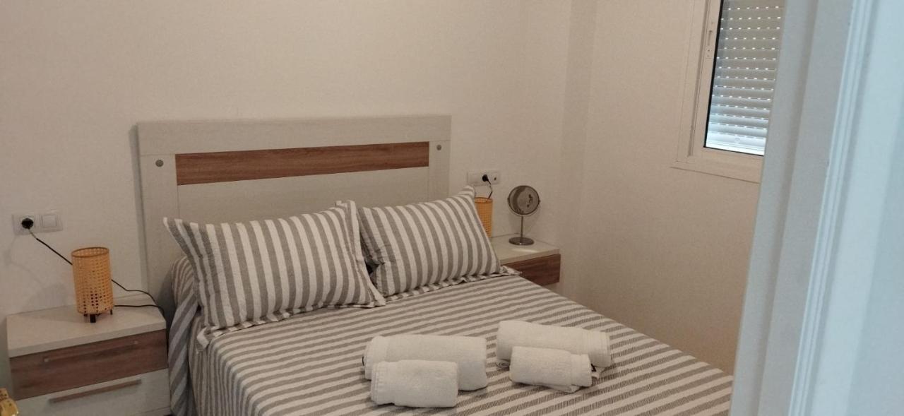 Apartamentos Costa De La Luz Playa 로타 외부 사진