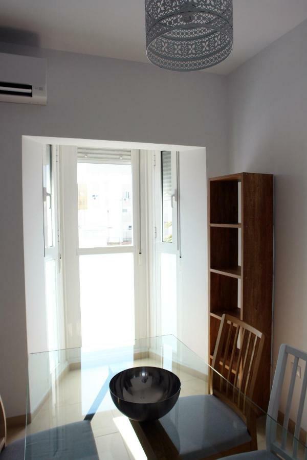 Apartamentos Costa De La Luz Playa 로타 외부 사진